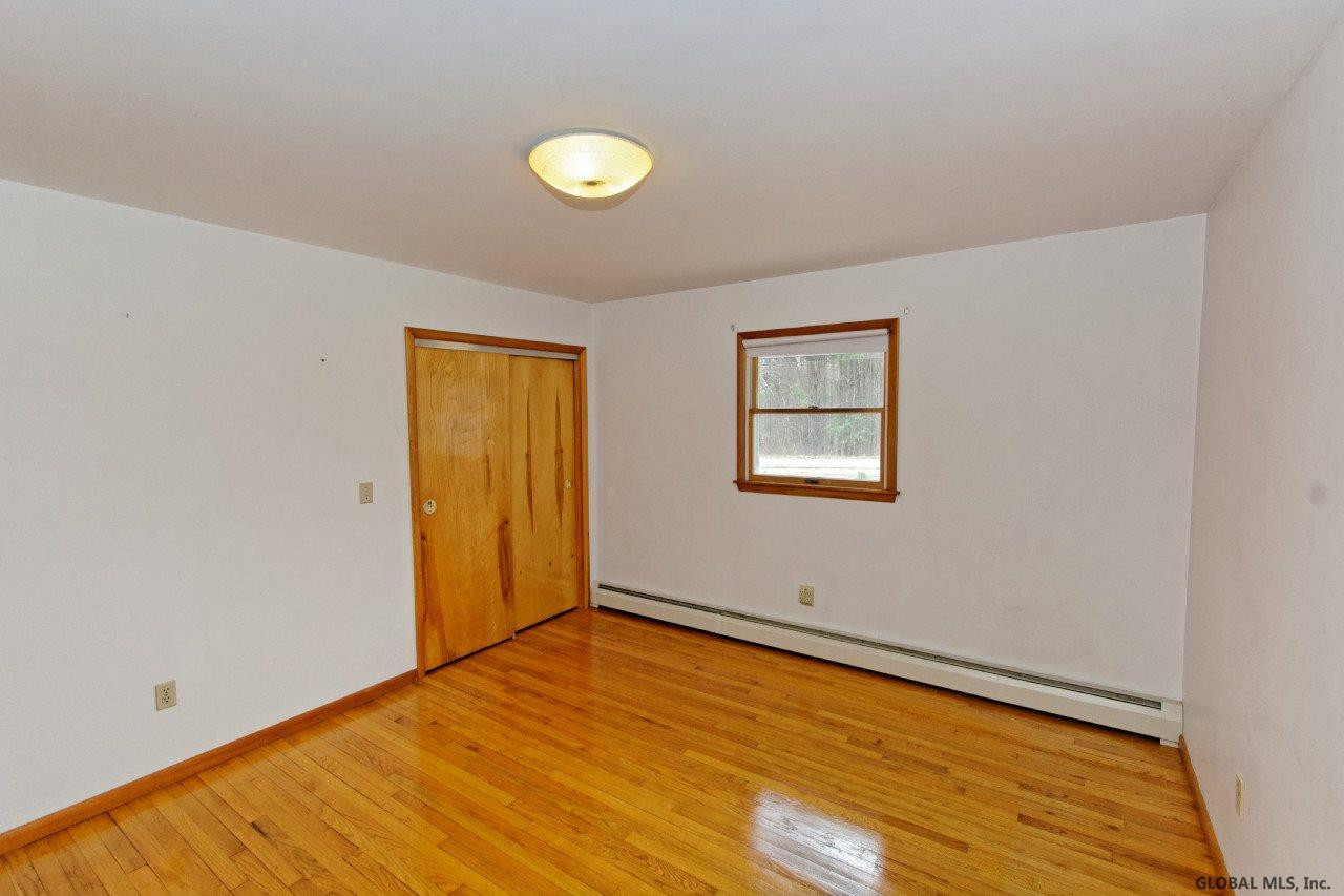 401 Krumkill Road Bethlehem, NY 12203 - Photo 8 of 25 Photo 8
