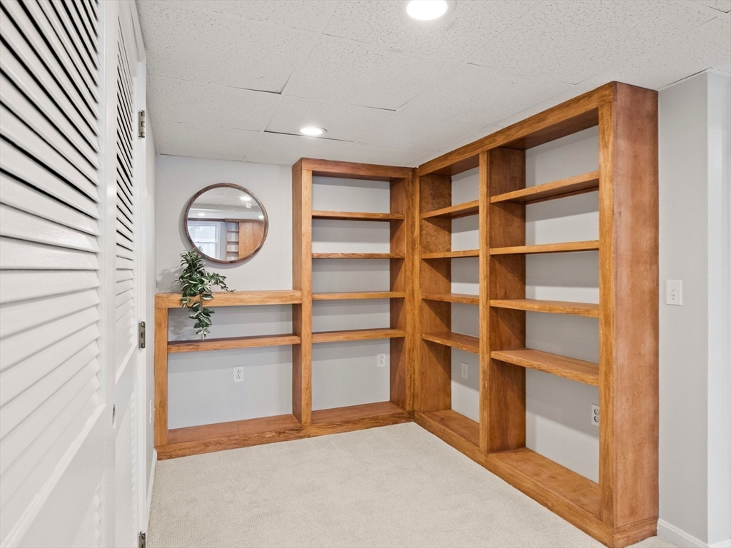 119 Van Norden Road Reading, MA 01867 - Photo 33 of 42 Gallery Image 33
