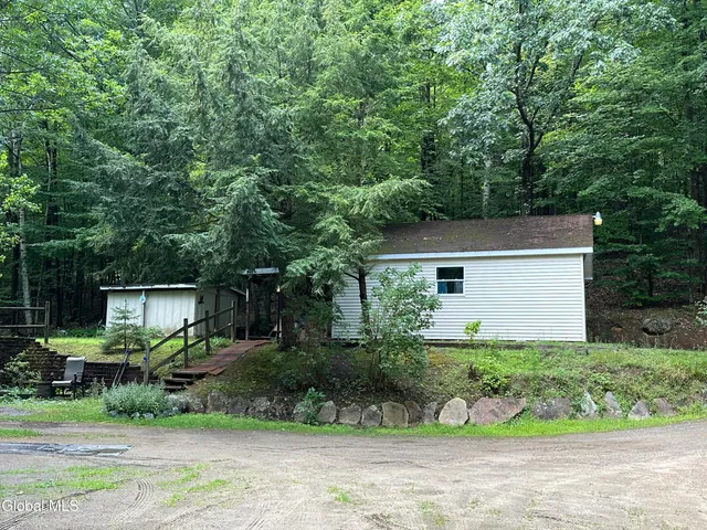 $275,000 | 24 Hollow Haven, Hague, NY 12836