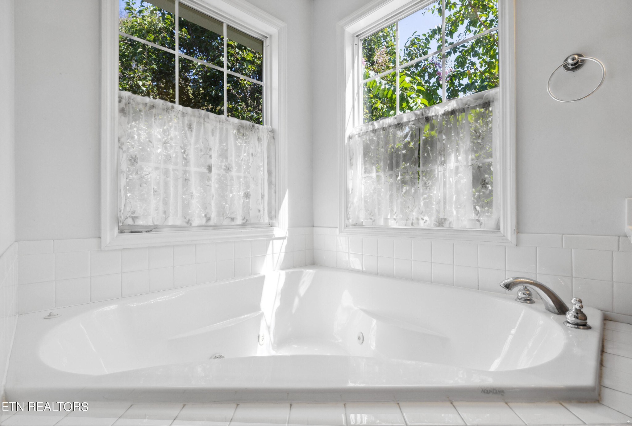 1858 Falling Waters Road Knoxville, TN 37922 - Photo 23 of 47 Gallery Image 23