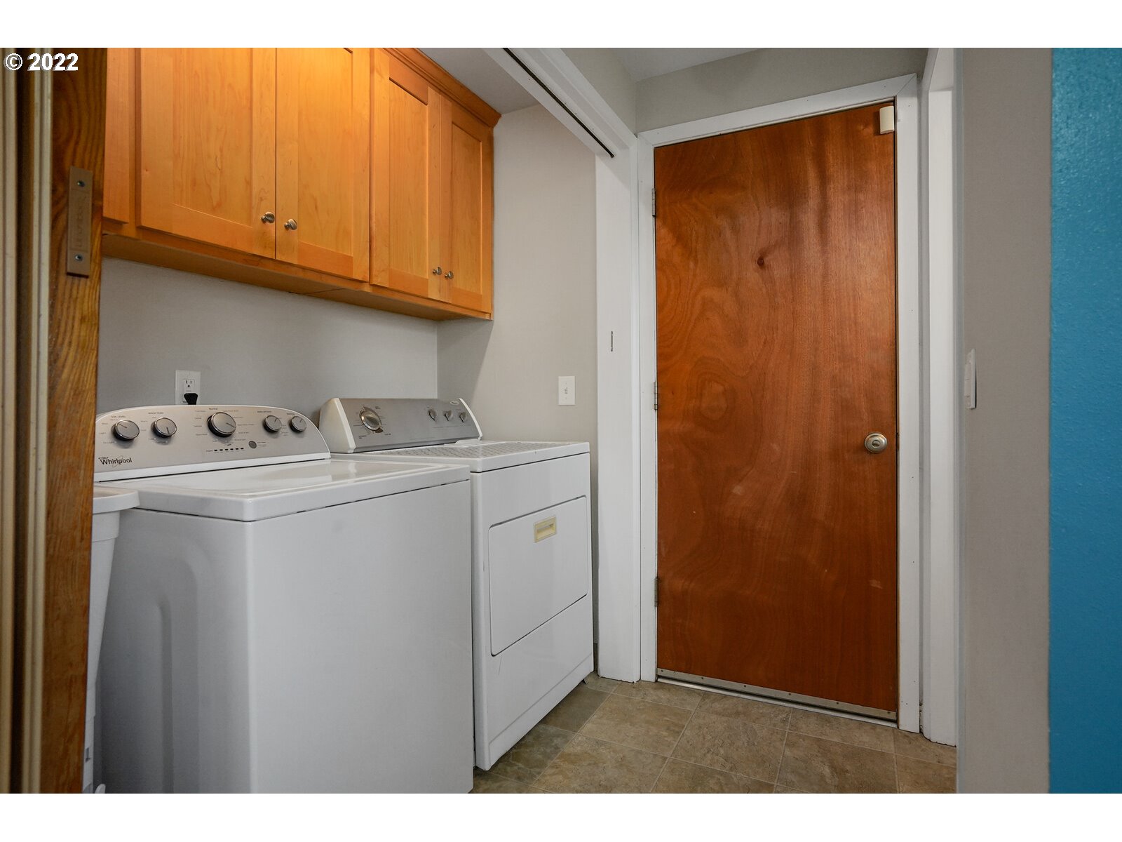 1771 Linwood Street Eugene, OR 97404 - Photo 8 of 22 a utility room with dryer and washer