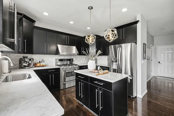 $629,000 | 6714 Haymarket, Utica, MI 48317