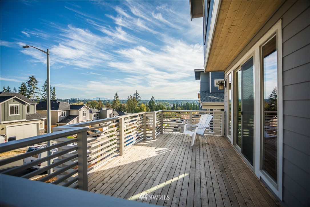 322 182nd Street Southeast Bothell, WA 98012 - Photo 8 of 25