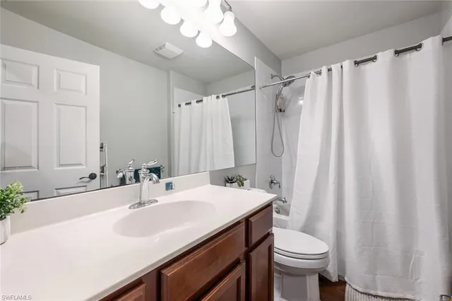 $469,900 | 4450 Steinbeck Way, Ave Maria, FL 34142