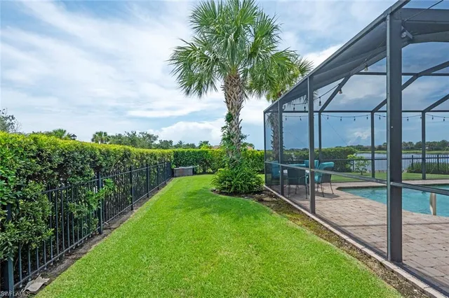 a view of a backyard with garden