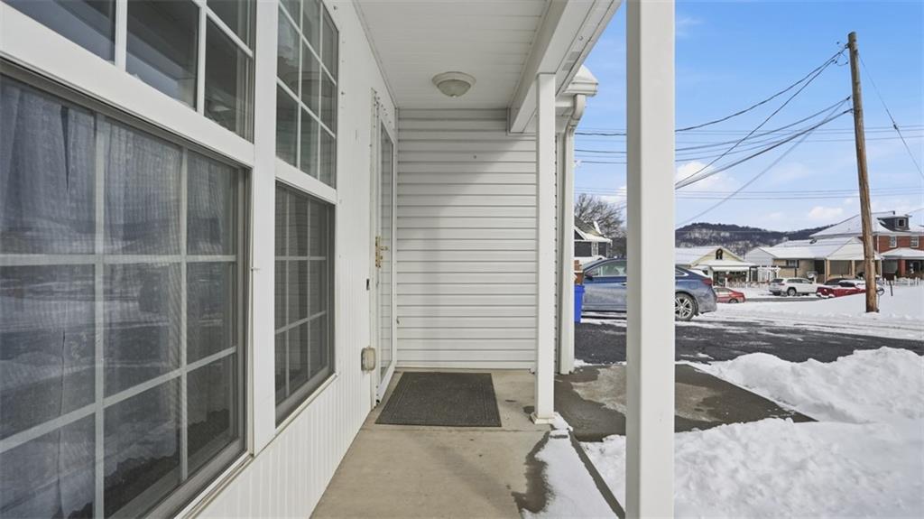 604 Elm Way Coraopolis, PA 15108 - Photo 6 of 30 a view of entryway