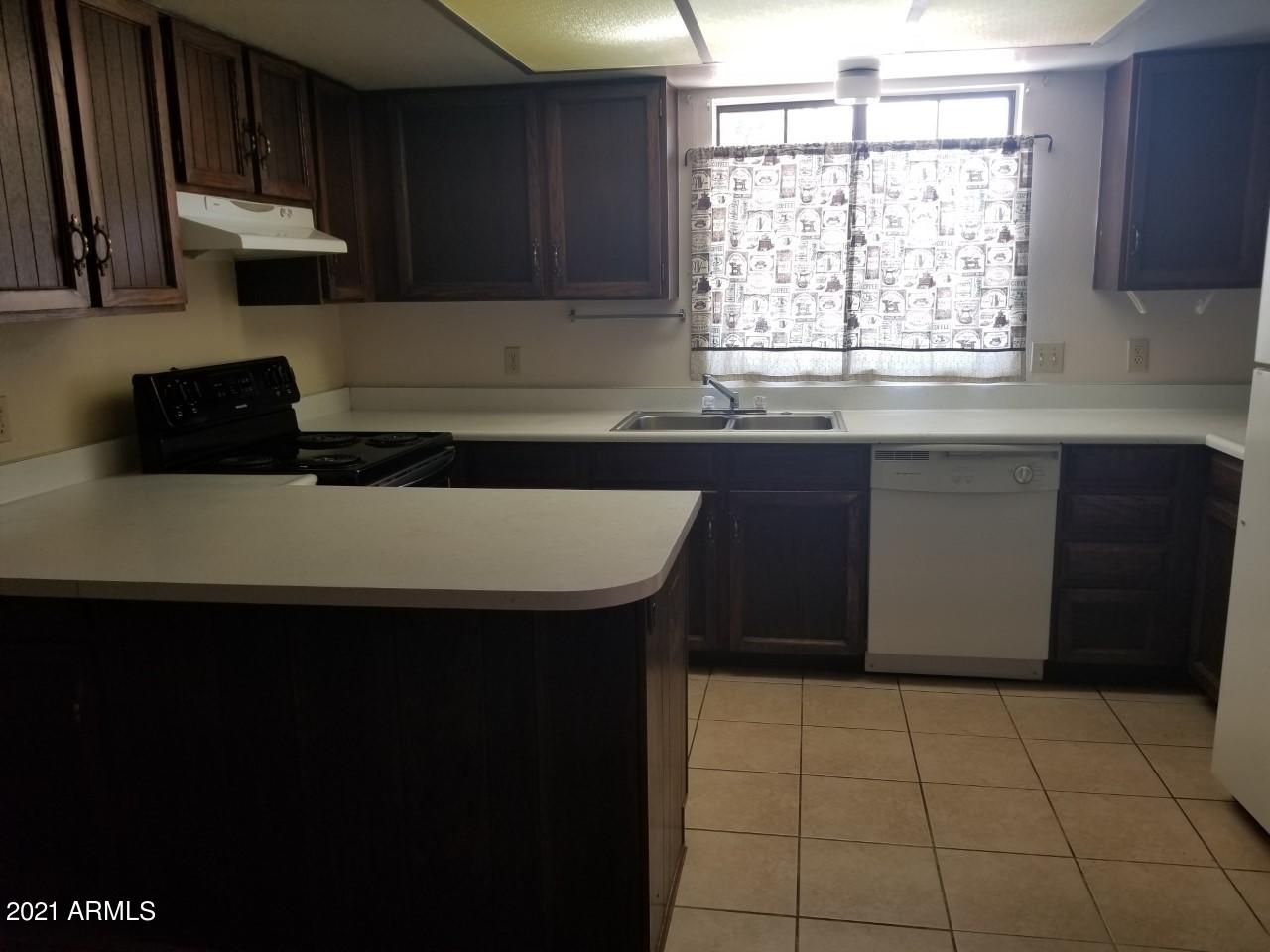 7837 West Osborn Road Phoenix, AZ 85033 - Photo 9 of 15 thumbnail_20210726_124002