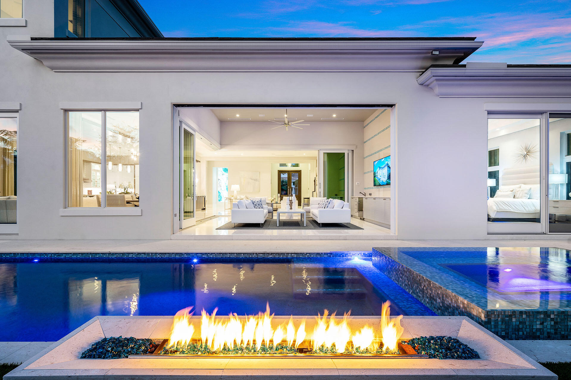 148 Thatch Palm Cove Boca Raton, FL 33432 - Photo 60 of 76 148_Thatch_Palm_Cove_Dusk_06