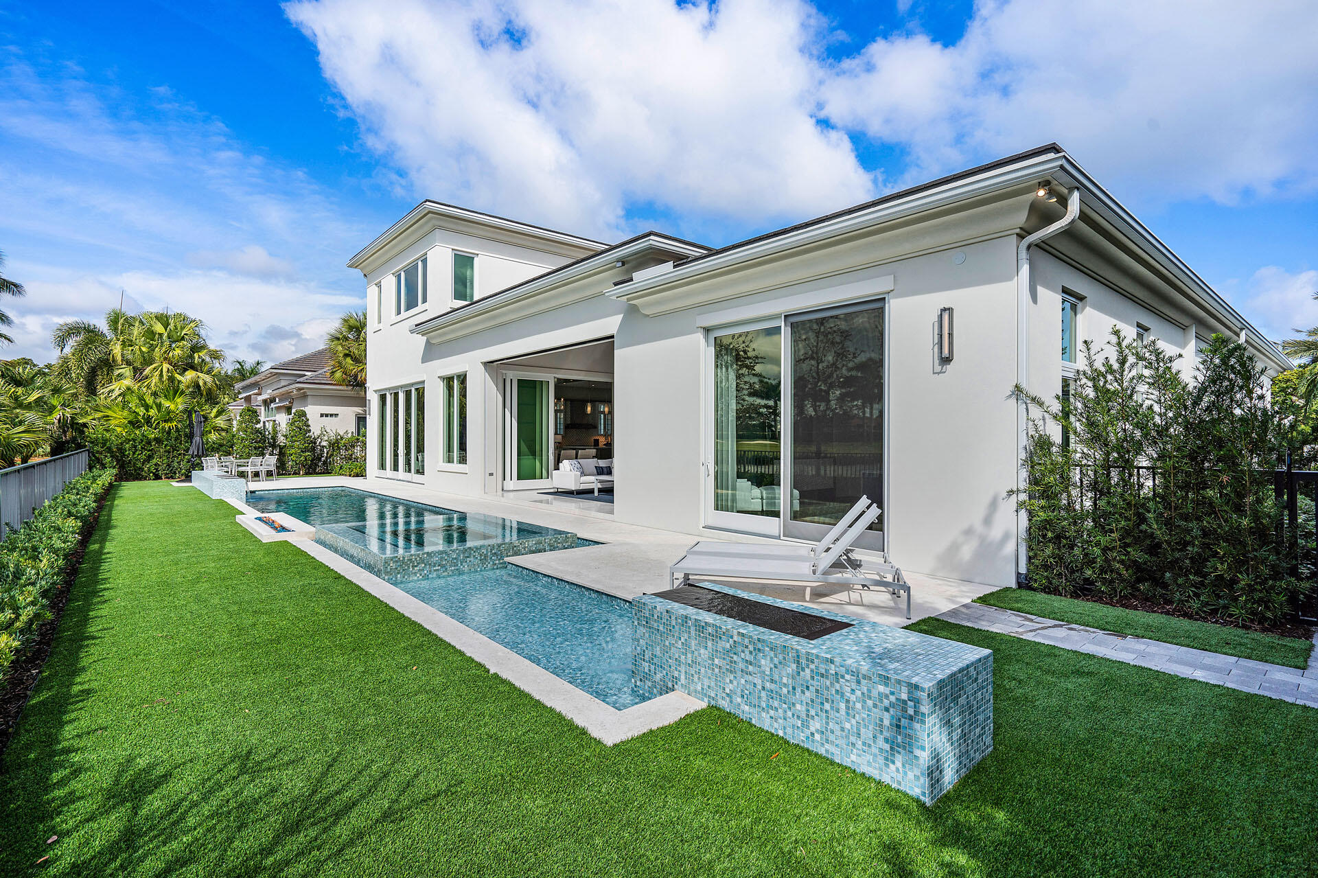 148 Thatch Palm Cove Boca Raton, FL 33432 - Photo 7 of 76 148_Thatch_Palm_Cove_04