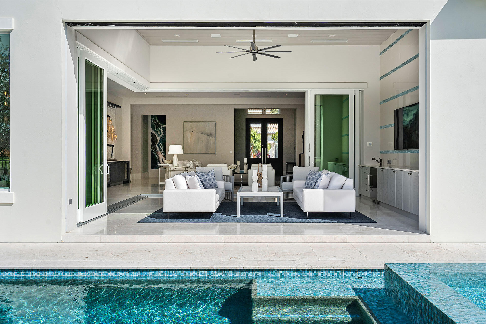 148 Thatch Palm Cove Boca Raton, FL 33432 - Photo 10 of 76 148_Thatch_Palm_Cove_08