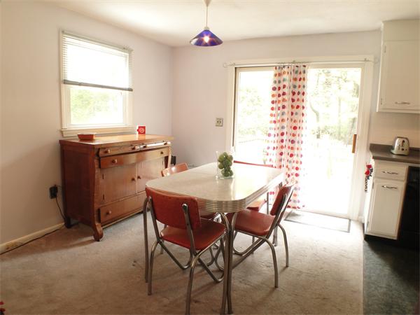 15 Bayberry Road Westford, MA 01886 - Photo 4 of 15 Gallery Image 4