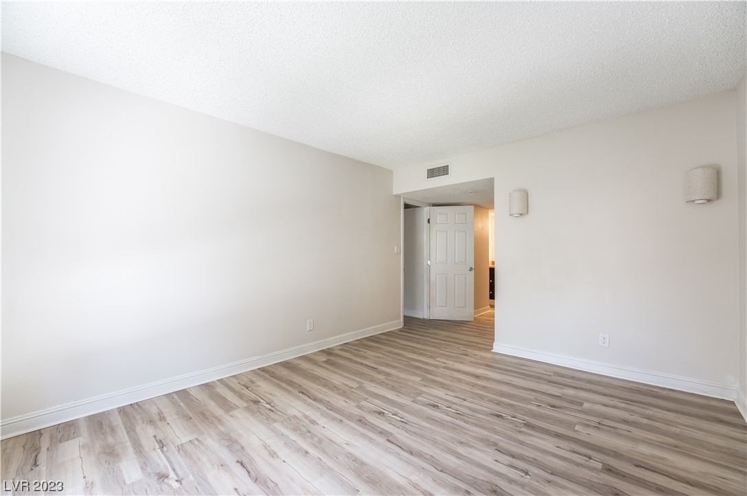 1515 East Reno Avenue, Unit C206 Las Vegas, NV 89119 - Photo 15 of 26