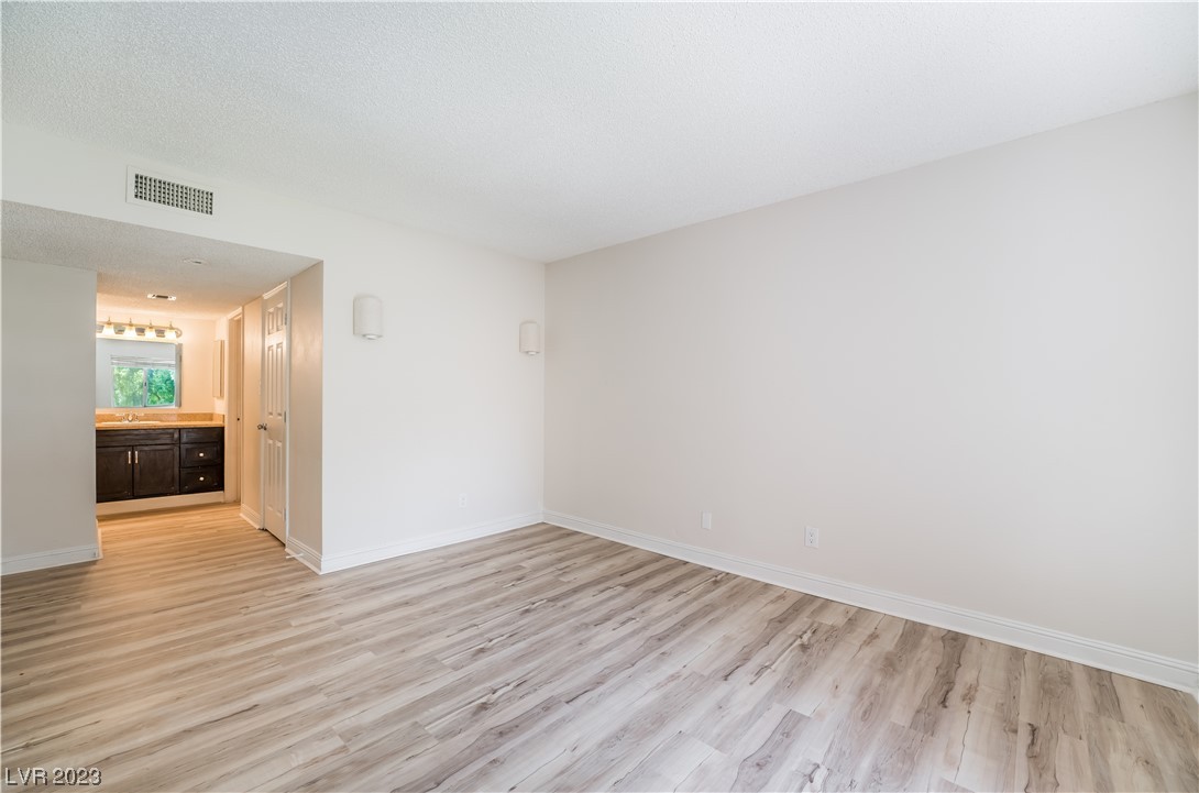 1515 East Reno Avenue, Unit C206 Las Vegas, NV 89119 - Photo 17 of 26