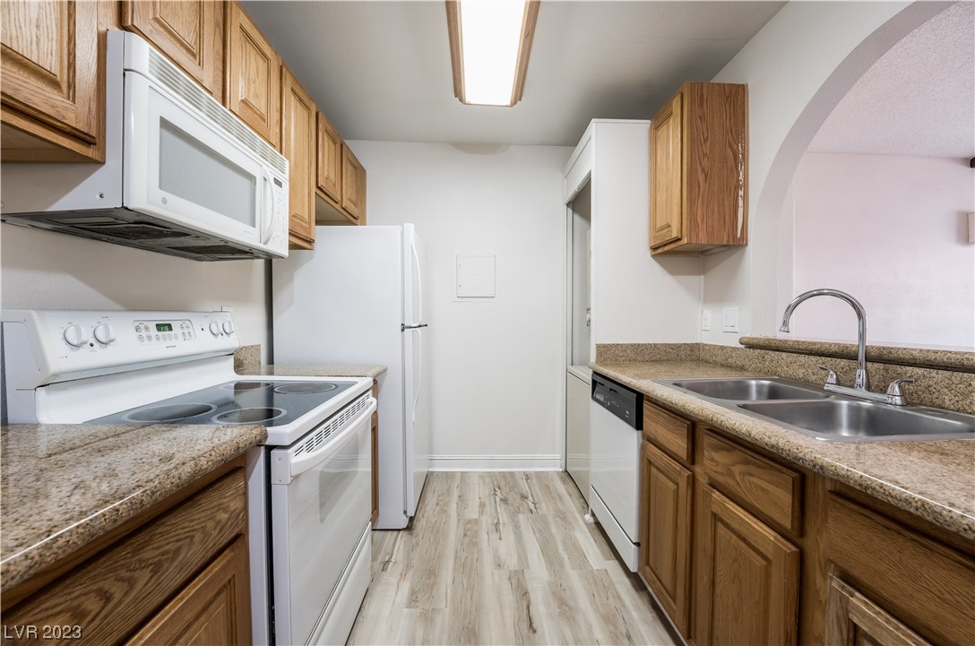 1515 East Reno Avenue, Unit C206 Las Vegas, NV 89119 - Photo 2 of 26