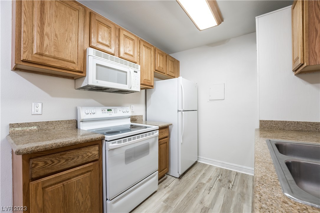 1515 East Reno Avenue, Unit C206 Las Vegas, NV 89119 - Photo 3 of 26
