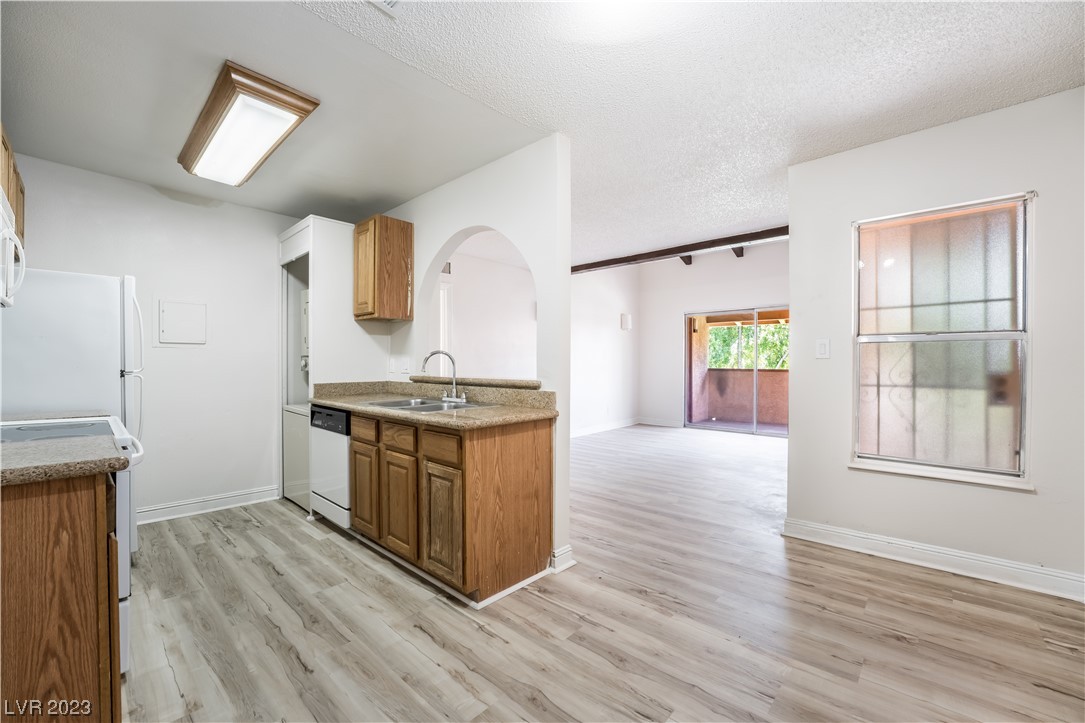 1515 East Reno Avenue, Unit C206 Las Vegas, NV 89119 - Photo 7 of 26
