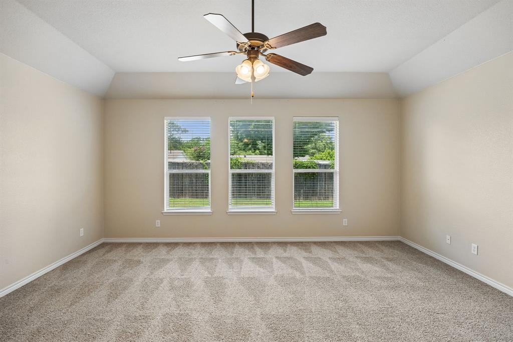 425 Corriente Trail Azle, TX 76020 - Photo 16 of 29