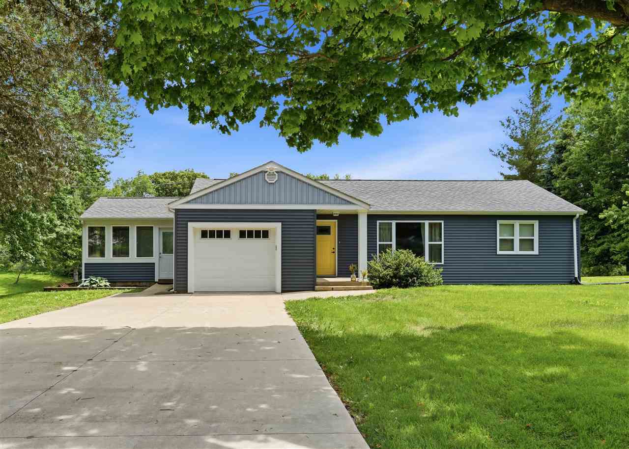 720 Lisbon Rd Road Mount Vernon, IA 52314 - Photo 1 of 19 Gallery Image 1