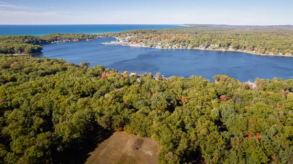 $395,000 | 5921 Longbridge Road, Pentwater, MI 49449