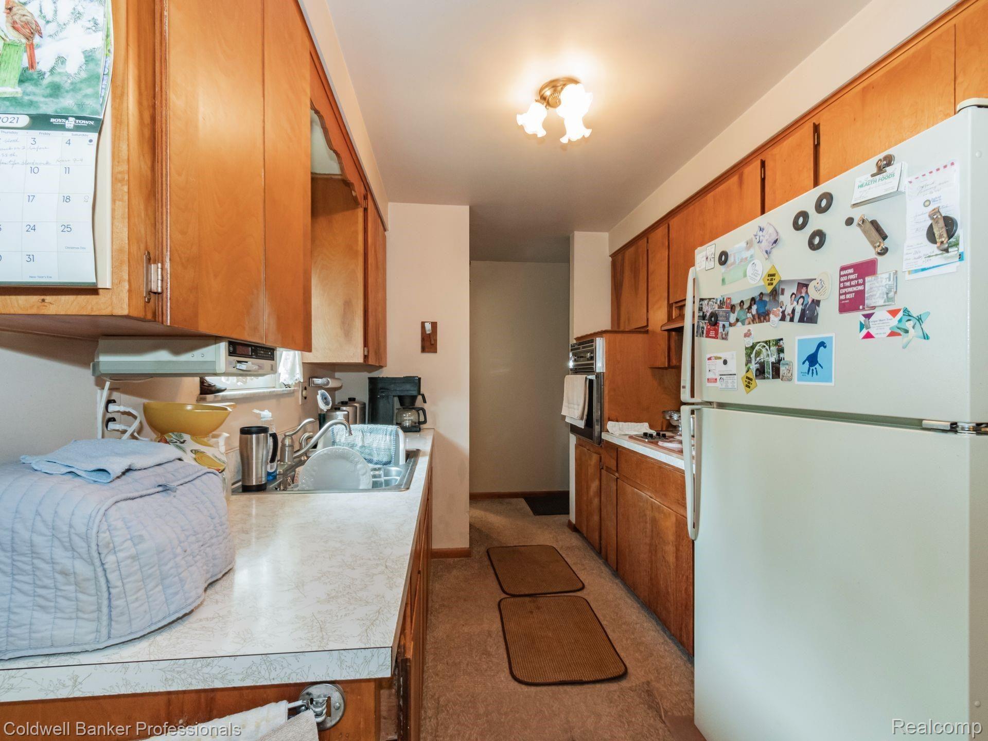 6001 Maybee Road Clarkston, MI 48346 - Photo 10 of 30 10