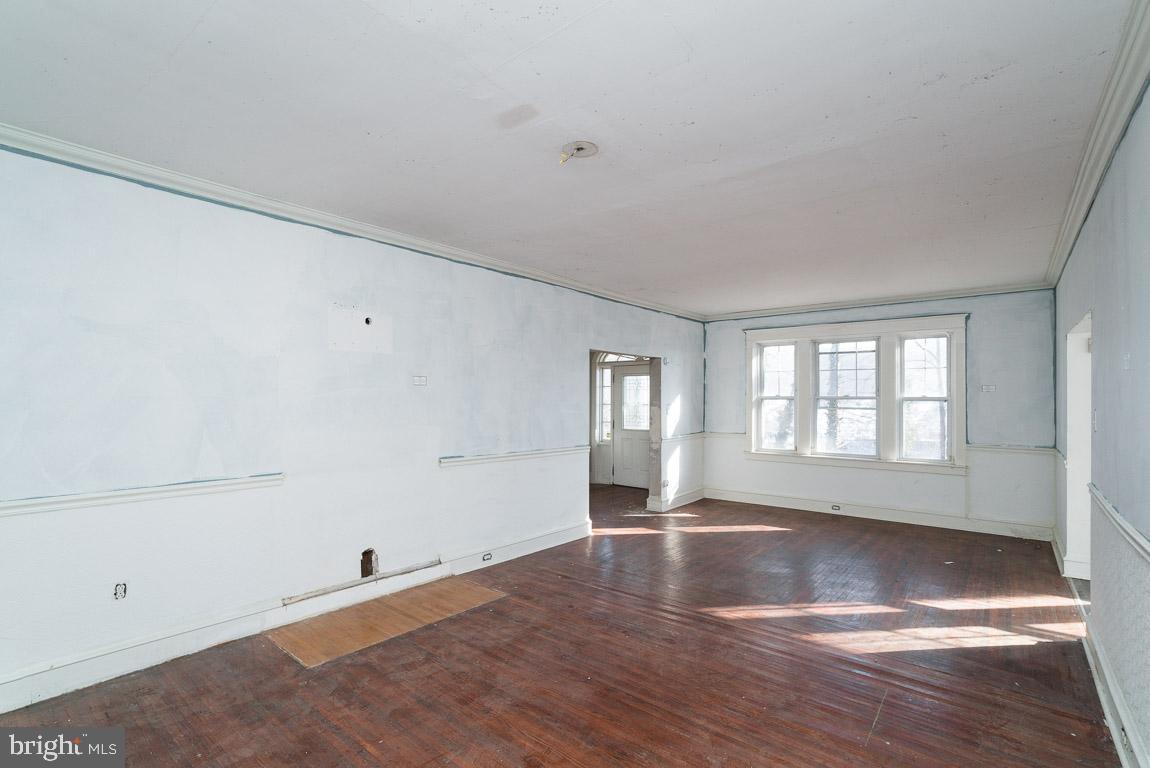1711 Mineral Spring Road Reading, PA 19602 - Photo 7 of 24