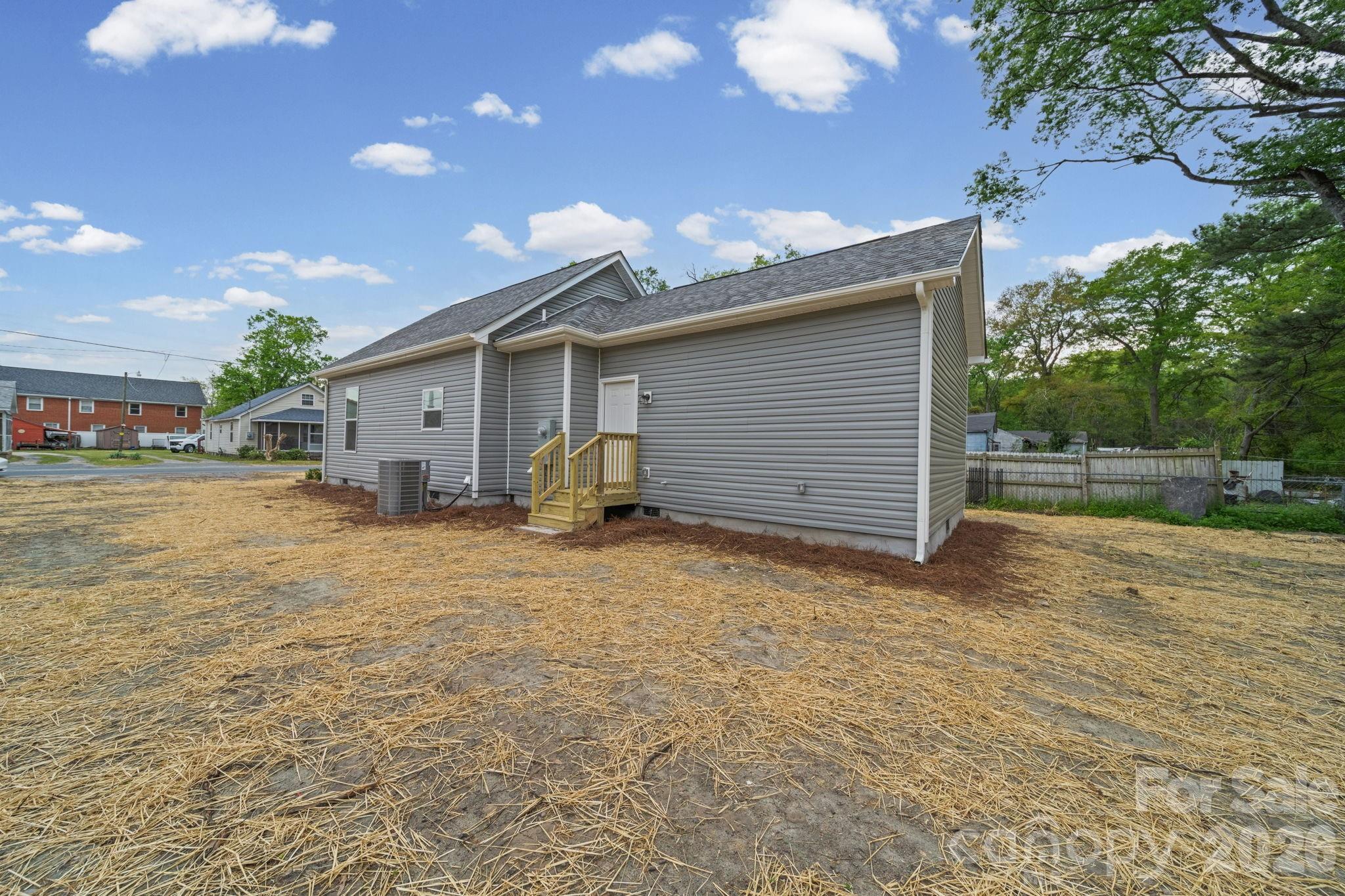 206 Legrand Cheraw, SC 29520 - Photo 31 of 33
