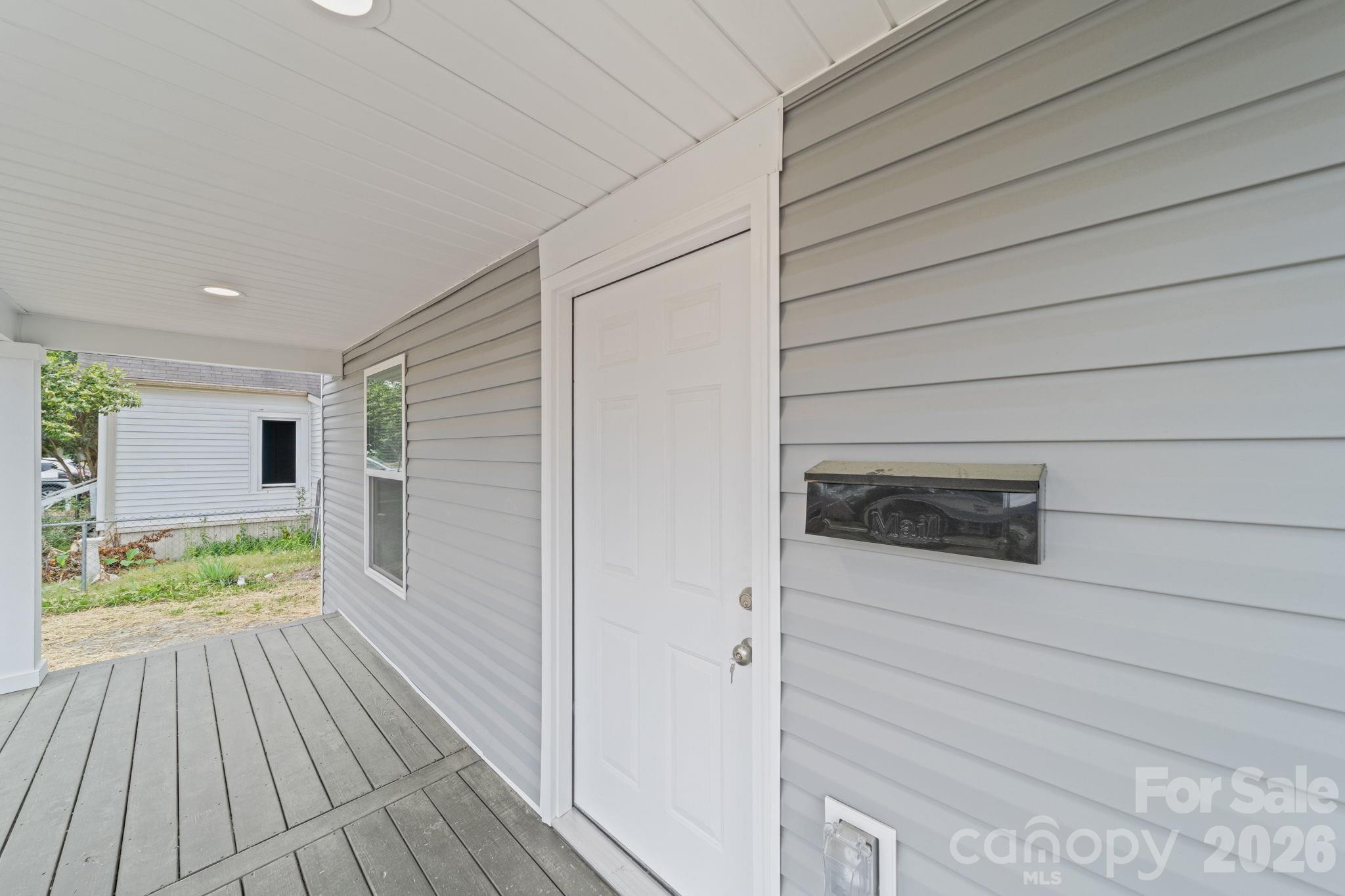 206 Legrand Cheraw, SC 29520 - Photo 5 of 33