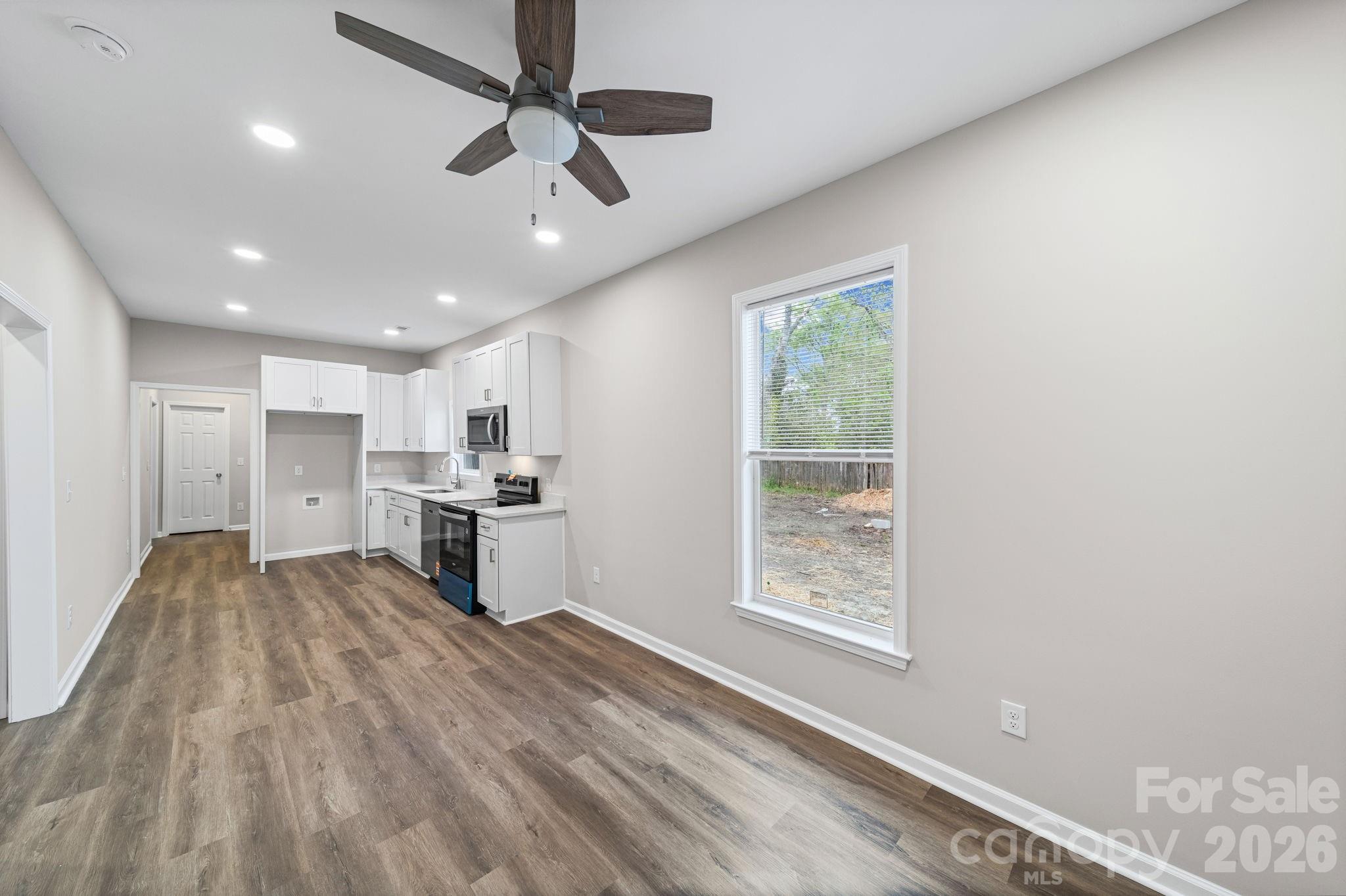 206 Legrand Cheraw, SC 29520 - Photo 7 of 33