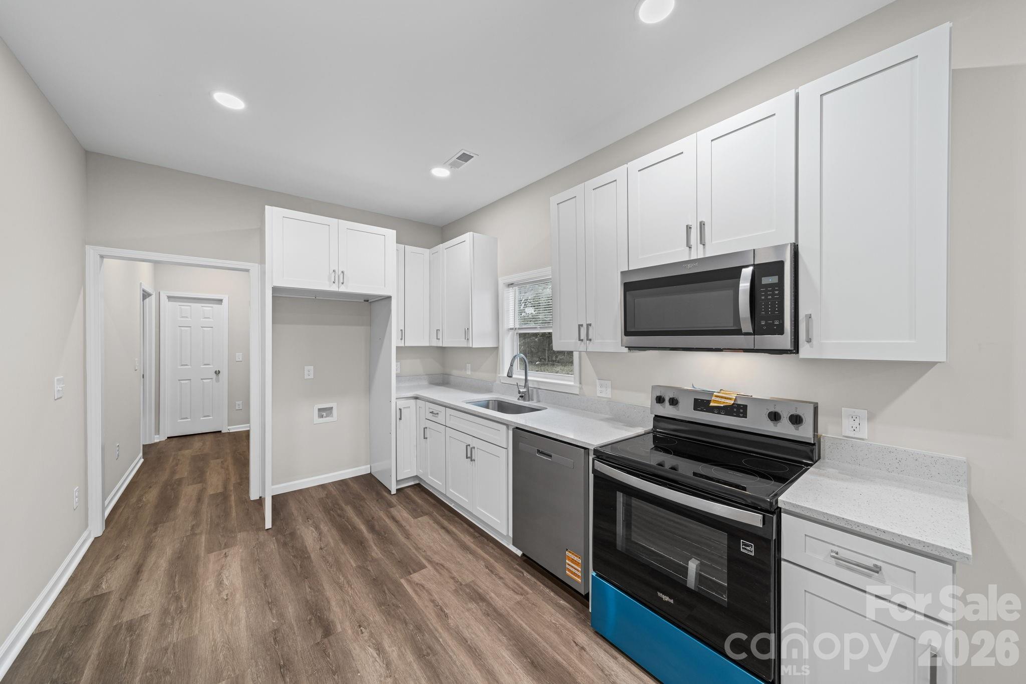 206 Legrand Cheraw, SC 29520 - Photo 9 of 33