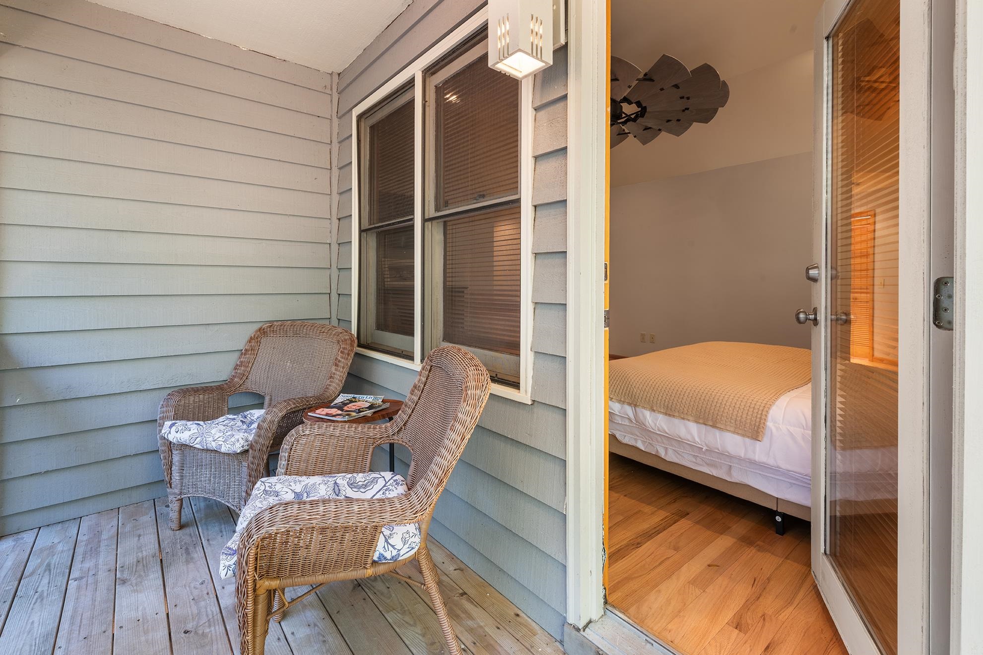 187 Alston Road Pawleys Island, SC 29585 - Photo 24 of 40 Private screened balcony