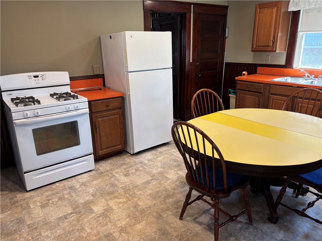 35 Oak Street, Unit 1 Westerly, RI 02891 - Photo 3 of 14