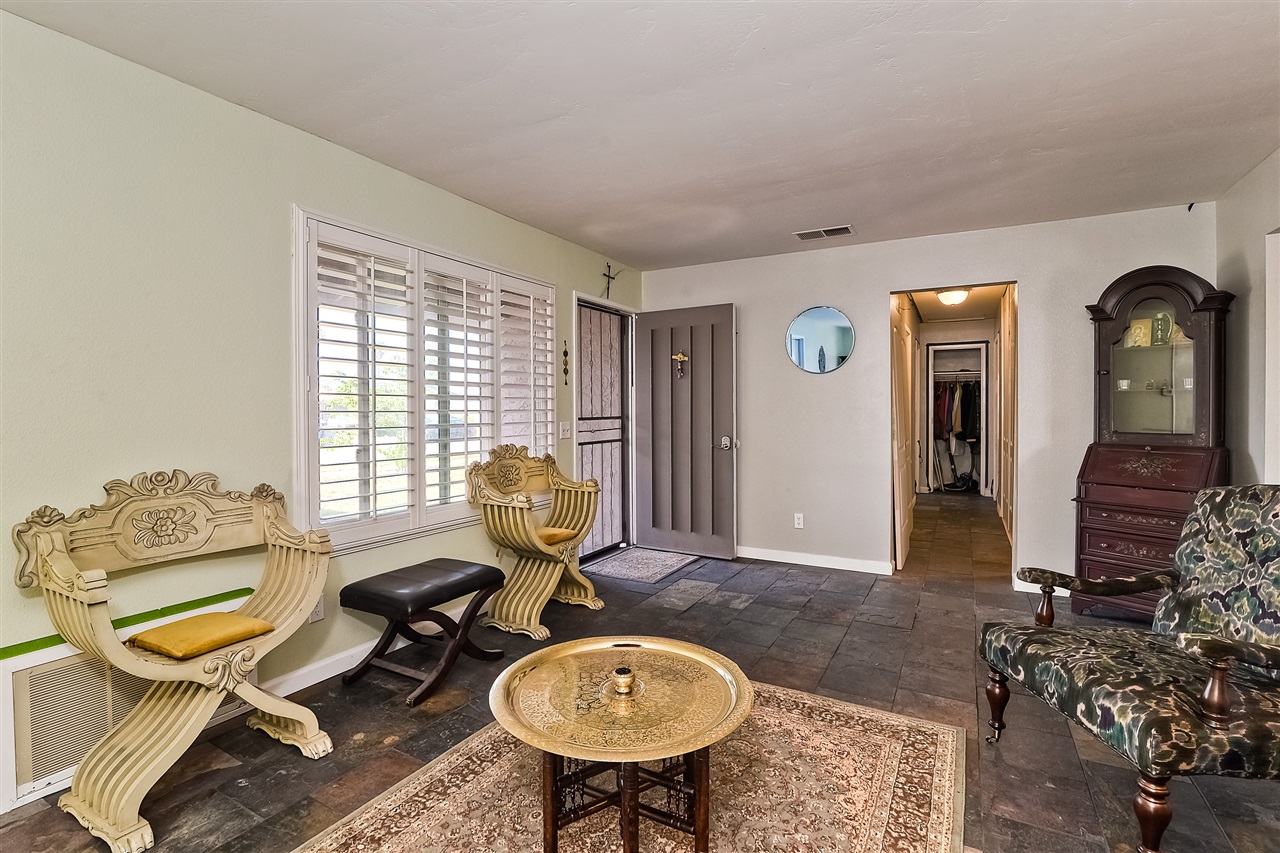 4034 Pala Road Oceanside, CA 92057 - Photo 5 of 22