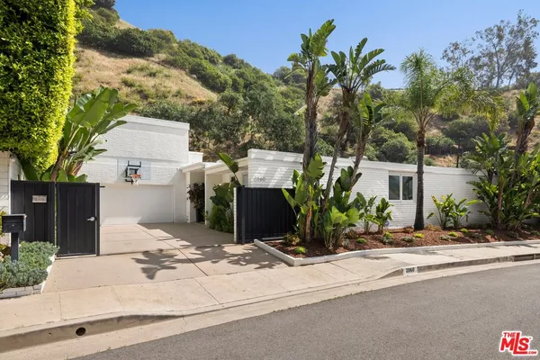 $3,199,000 | 2060 North Beverly Drive, Beverly Hills, CA 90210