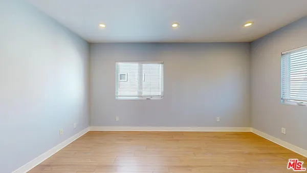 $3,500 | 146 1/2 Rosemont Avenue, Los Angeles, CA 90026