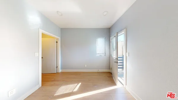 $3,500 | 146 1/2 Rosemont Avenue, Los Angeles, CA 90026