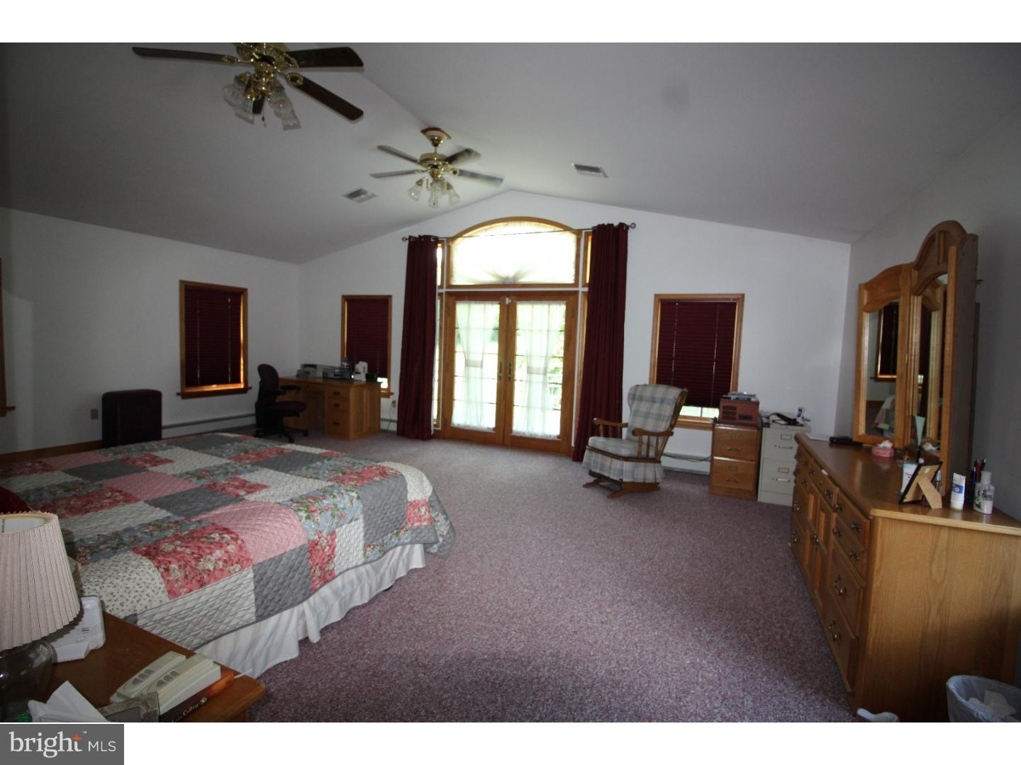 1372 Hendricks Road Pennsburg, PA 18073 - Photo 18 of 25