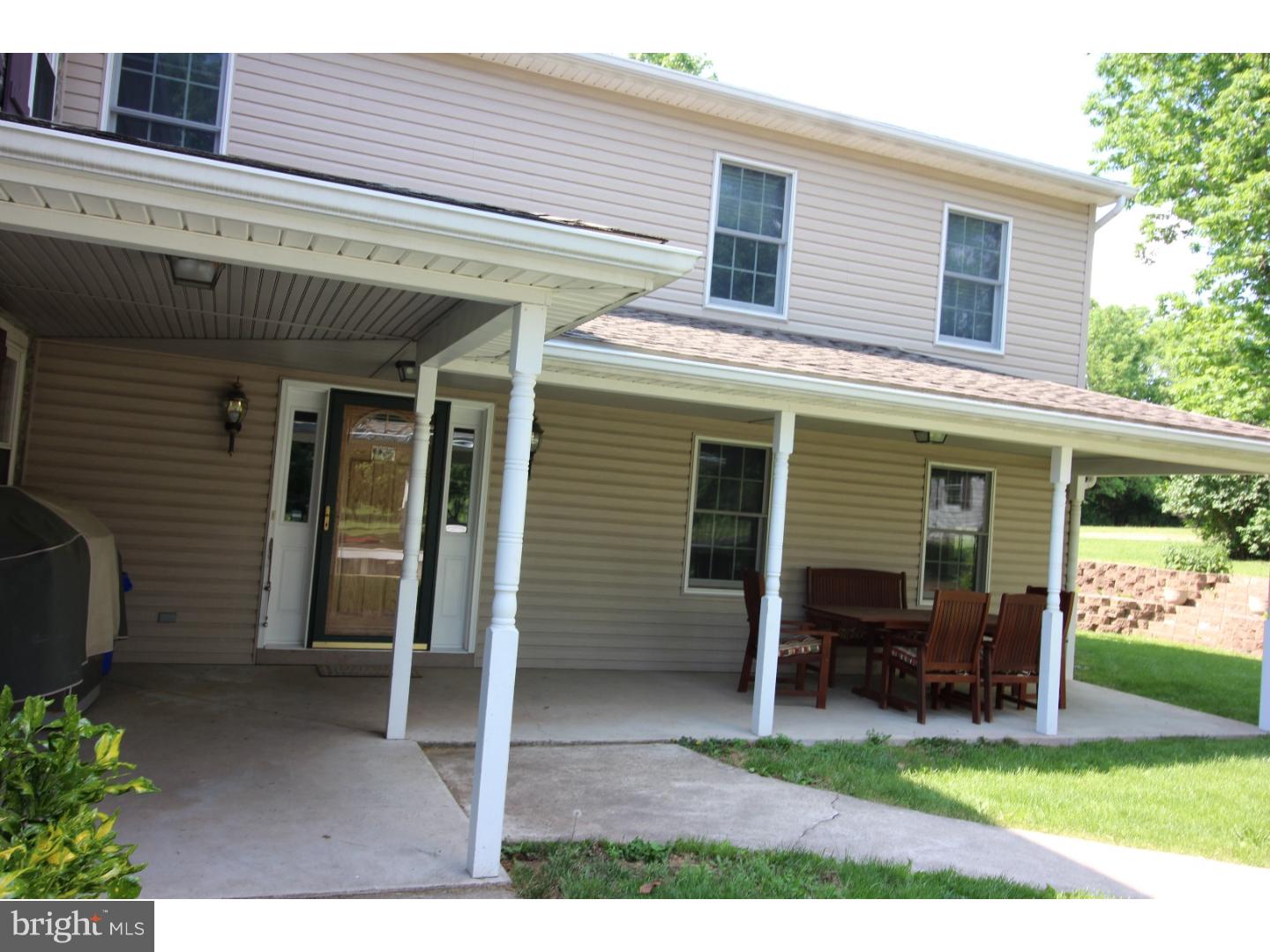 1372 Hendricks Road Pennsburg, PA 18073 - Photo 5 of 25