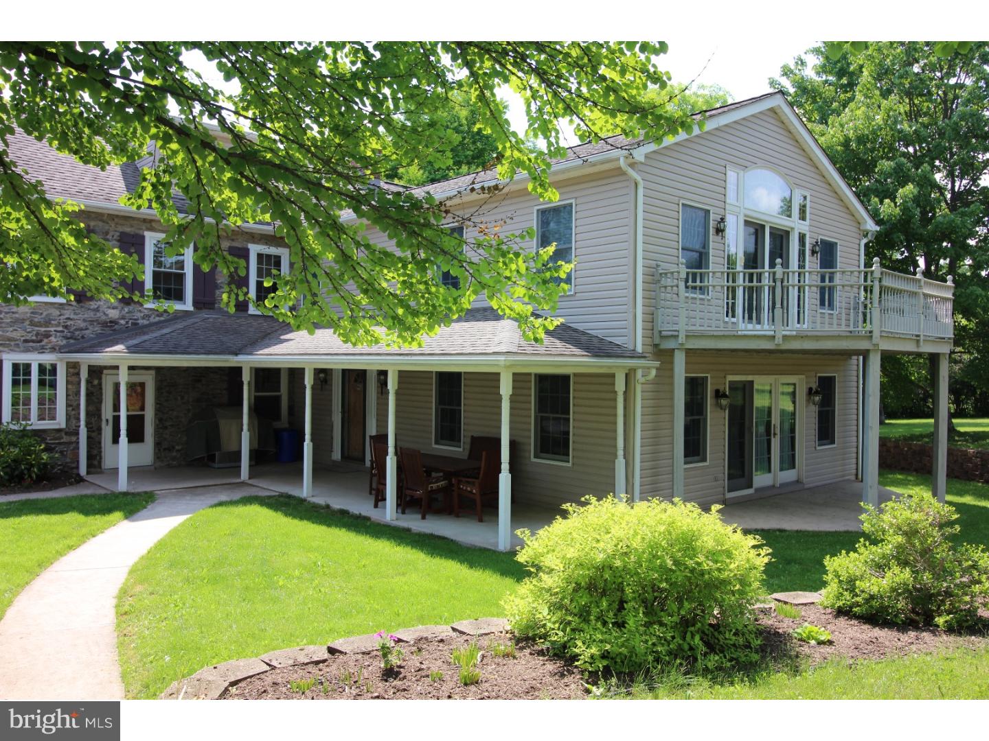 1372 Hendricks Road Pennsburg, PA 18073 - Photo 8 of 25