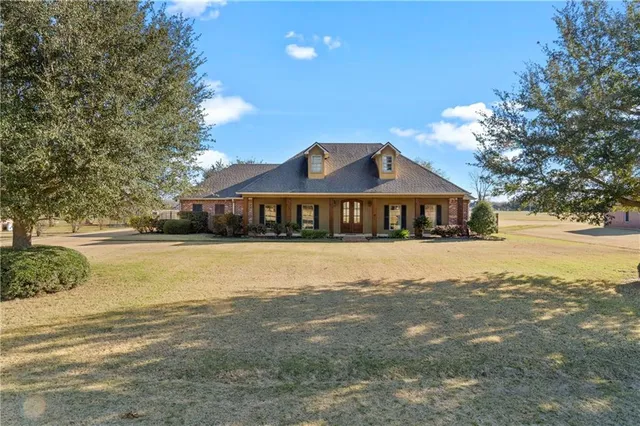 $549,000 | 230 Celina Drive, Natchitoches, LA 71457