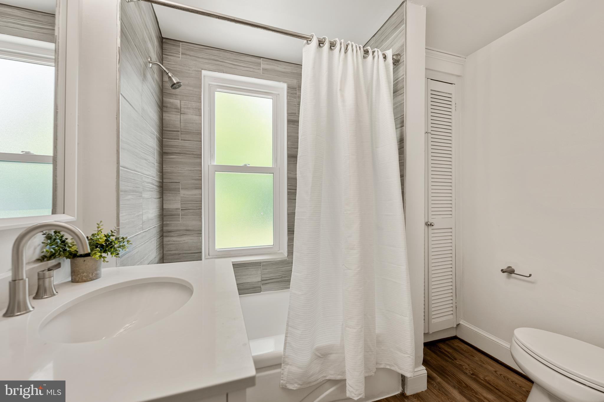 3204 Perry Street Mount Rainier, MD 20712 - Photo 19 of 27 Upstairs Full Bathroom