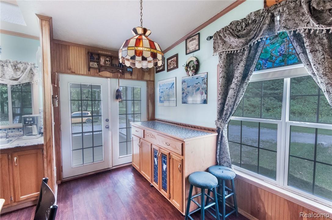 46030 Arkona Road Belleville, MI 48111 - Photo 9 of 36 ArkonaRd_46030_Kitchen_04.jpg