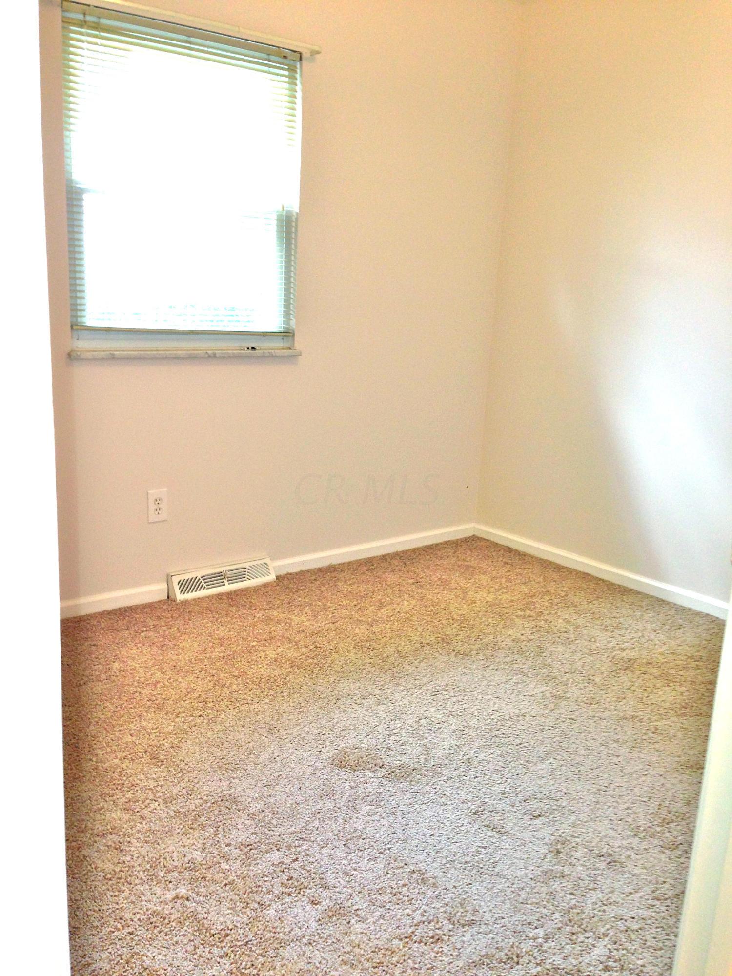 6482 Faircrest Road Columbus, OH 43229 - Photo 15 of 21 Gallery Image 15