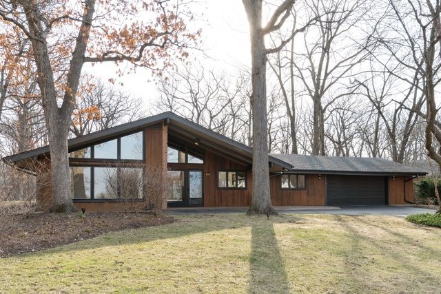 $790,000 | 833 Timber Lane, Lake Forest, IL 60045
