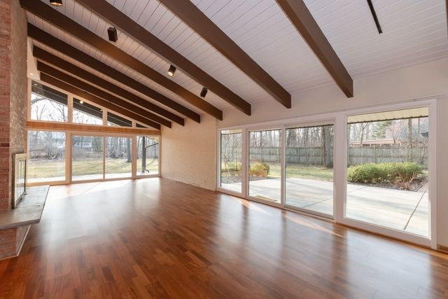 $790,000 | 833 Timber Lane, Lake Forest, IL 60045