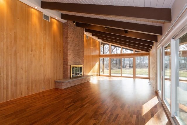 $790,000 | 833 Timber Lane, Lake Forest, IL 60045