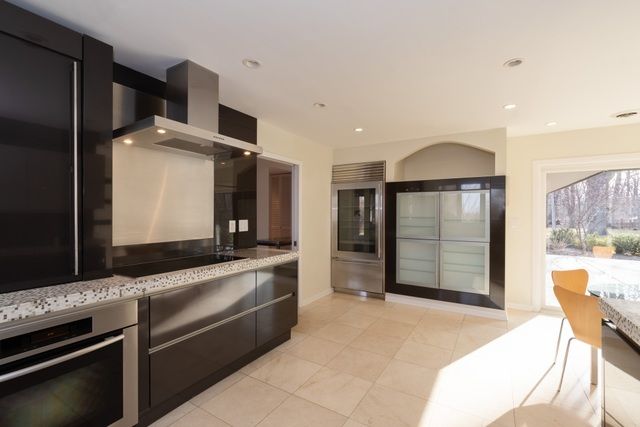 $790,000 | 833 Timber Lane, Lake Forest, IL 60045