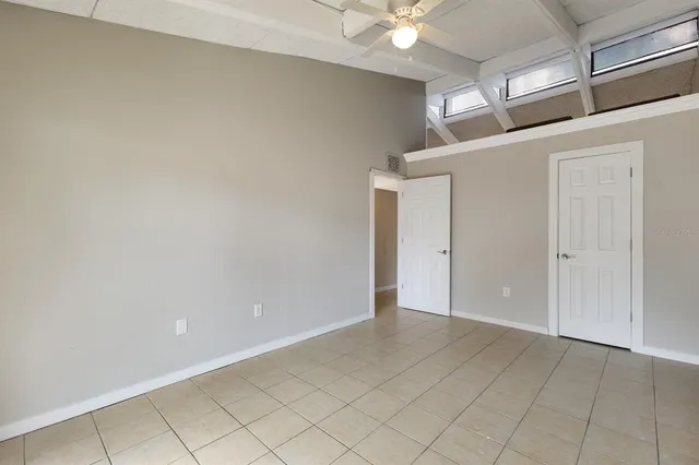 $162,500 | 500 North Jefferson Avenue, Unit H1, Sarasota, FL 34237