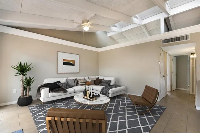 $162,500 | 500 North Jefferson Avenue, Unit H1, Sarasota, FL 34237