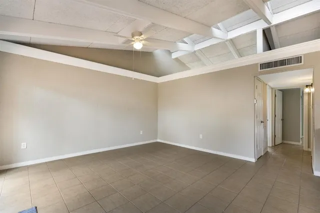 $162,500 | 500 North Jefferson Avenue, Unit H1, Sarasota, FL 34237