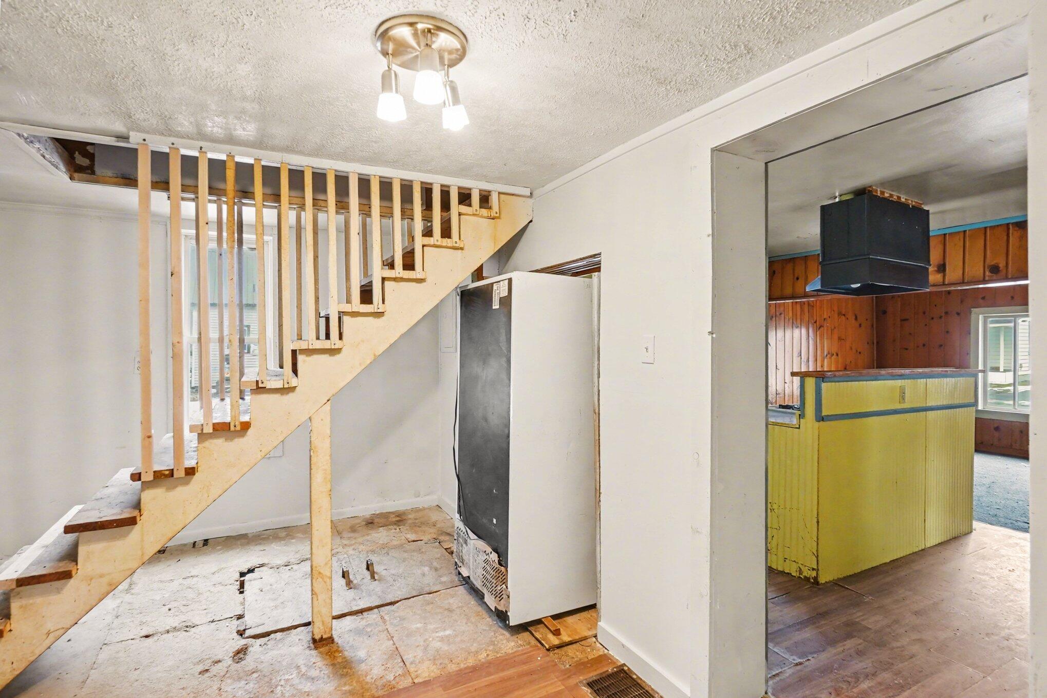 718 South Mill Street Reed City, MI 49677 - Photo 16 of 18 Hallway